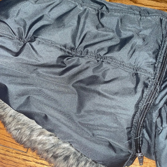 Urban Republic Women's Grey Puffer Jacket - Picture 4 of 8